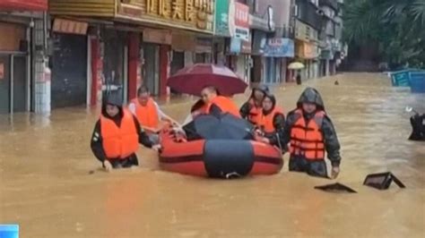 China Floods 4 Dead As Cities Submerged After Days Of File Breaking