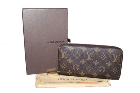 Authentic Louis Vuitton Classic Monogram Zippy Wallet Paris Station Shop