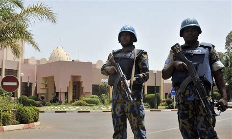 Mali Attacco A Base Onu Almeno Tre Le Persone Uccise Anche Un Casco