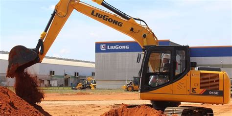 LiuGong 915E STAGE IIIA Tracked Excavator