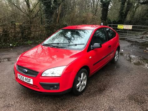 Ford Focus 16 Sport 3d 100 Bhp Low Price Air Con Alloys Red 2005