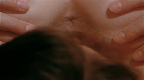 Hélène Shirley nude pics page 2