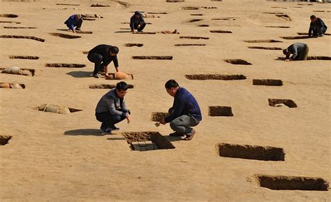 Ancient Urn Burials Discovered In Central China The Archaeology