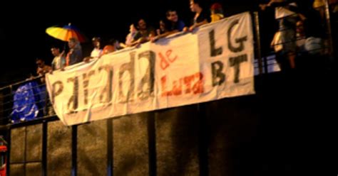 G Parada Gay Re Ne Centenas De Pessoas Em Parque De Porto Alegre Not Cias Em Rio Grande Do Sul