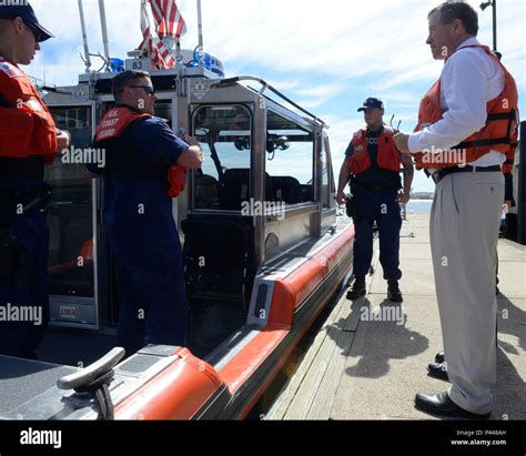 Philadelphia Petty Officer 1st Class Pete Knorr A Coxswain At Coast