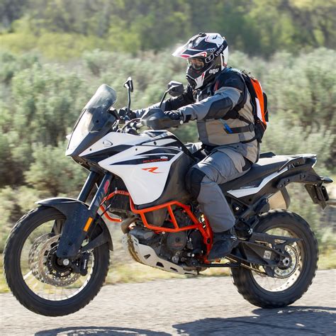 Review Of Ktm 1090 Adventure R 2018 Pictures Live Photos