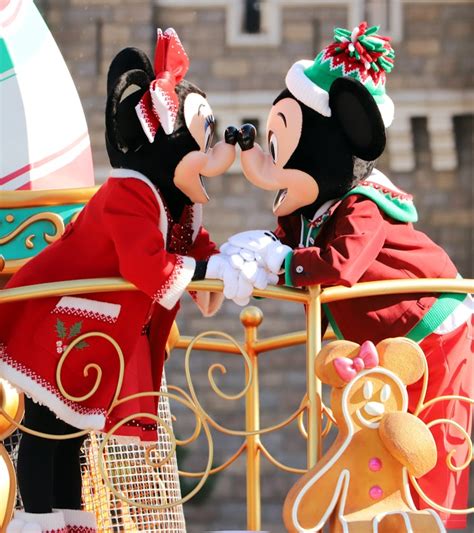 9 Disney At Christmas Tips To Keep You Jolly