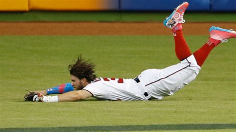 Bryce Harper unleashes epic hair flip after diving catch in MLB All ...