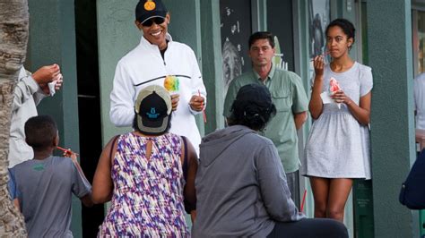 Obama in Hawaii: An Inside Look at the First Family's Winter Vacation ...