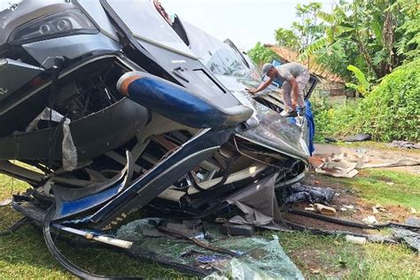 Kecelakaan Maut Bus Sinar Jaya Vs Truk Tronton Di Jalan Tol Brebes 2