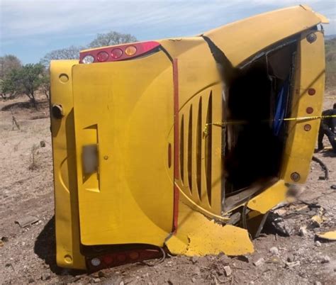 Volcadura De Autobús En Puebla Deja Seis Muertos Y 16 Heridos El Siglo De Torreón