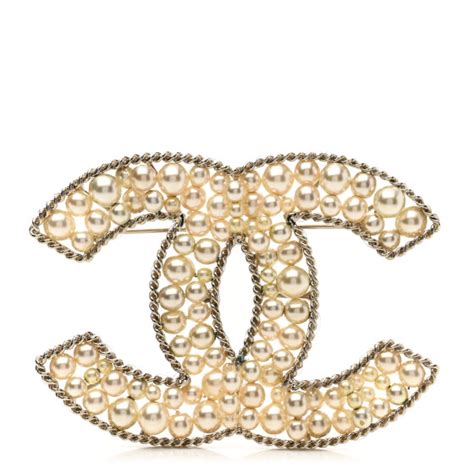 Chanel Pearl Cc Brooch Light Gold Fashionphile