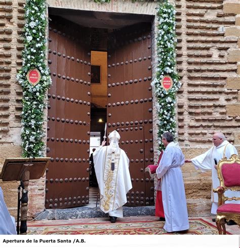 El Arzobispo De Sevilla Abri La Puerta Del A O Jubilar