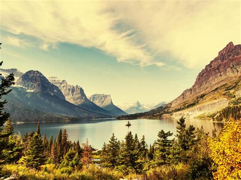 Road Trip From Glacier National Park To Yellowstone