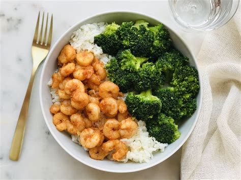 Bowl de Gambas Picantes con Arroz y Brócoli Receta ekilu