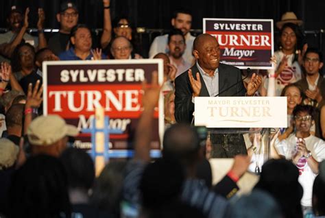 With promise to “lift up every voice,” Turner begins re-election campaign