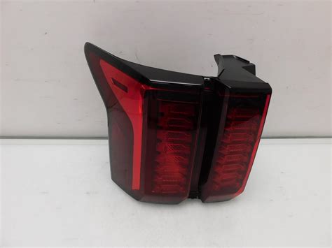 Kia Sorento Left Tail Light Halogen Lh R Oem