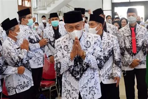 ATURAN SUDAH TERBIT THR Dan GAJI 13 HONORER Kini Akan Diberikan