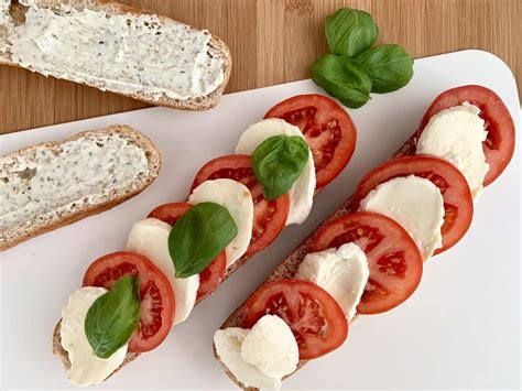 Tomate Mozzarella Sandwich Im Baguette Optiwelt