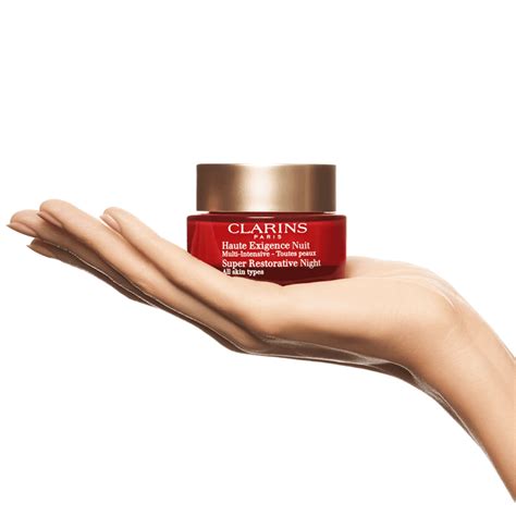 Creme Redutor De Linhas Clarins Super Restorative Night Beleza Na Web