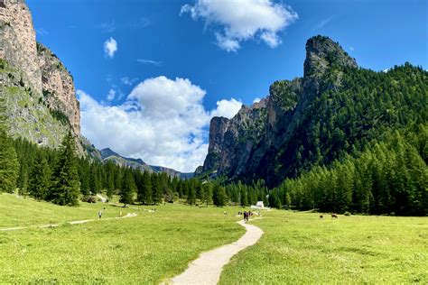 Puez Odle Altopiano Hike Day Vallunga To Rifugio Puez Dolomites