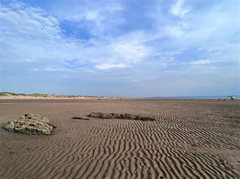 Saunton Sands, United Kingdom - Beach Guide, Info, Photos - BeachAtlas