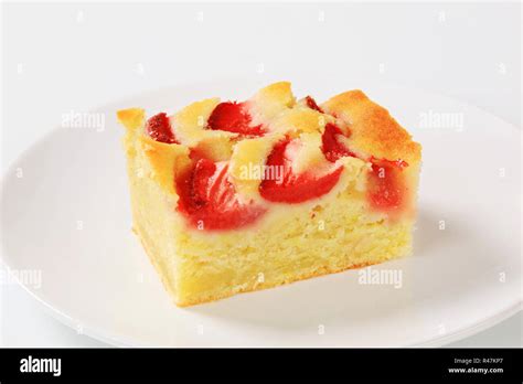 Strawberry cake slice Stock Photo - Alamy