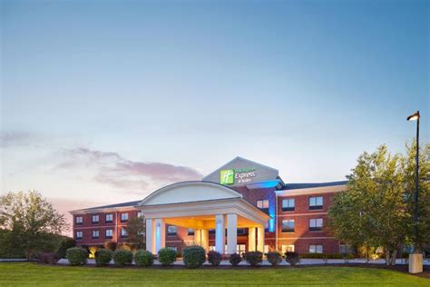 Holiday Inn Express & Suites Bridgeport by IHG, Bridgeport (updated ...