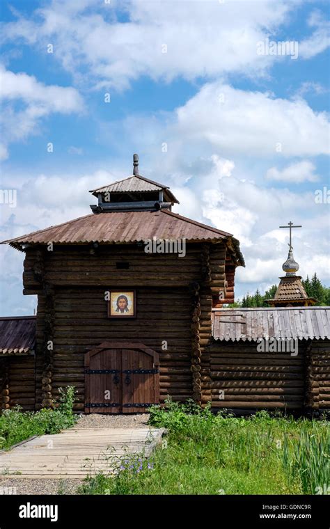 Semiluzhenski kazak ostrog - Russian small wooden fort Stock Photo - Alamy