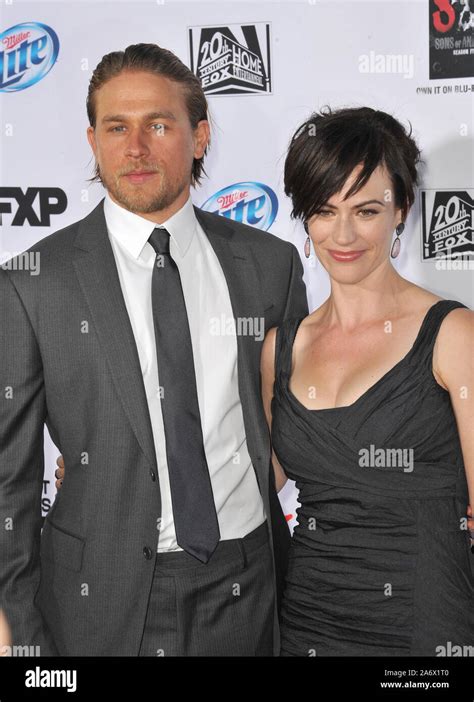 Los Angeles Ca September 07 2013 Charlie Hunnam And Maggie Siff At