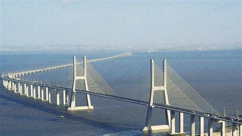 Tr Nsito Cortado Na Ponte Vasco Da Gama Na Noite De Ter A Para Quarta