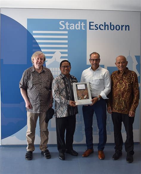 Eschborn De Eschborn Pflegt Deutsch Indonesische Beziehungen