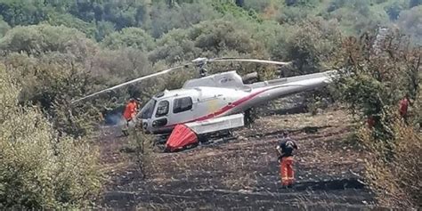 Ozieri Precipita Elicottero Della Forestale Illeso Il Pilota Notizioso