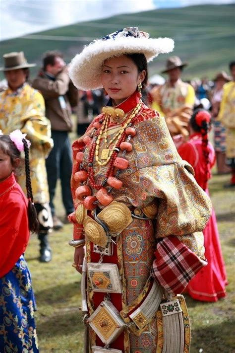 Beautiful Costume Traditional Outfits Tibetan Clothing Traditional