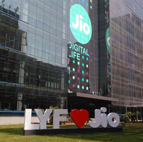 Glance To Raise Million From Jio Platforms Asian News From Uk