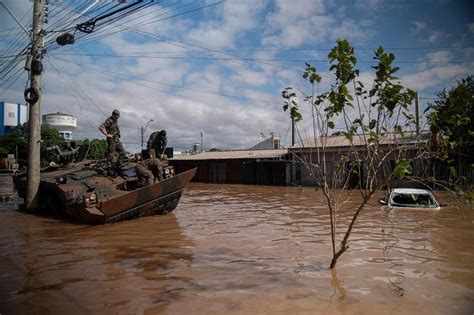 Death toll from floods in Brazil hits 126 as rain returns | The Straits ...