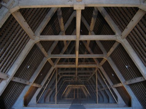 La charpente en béton armé de la cathédrale Noyon VPAH