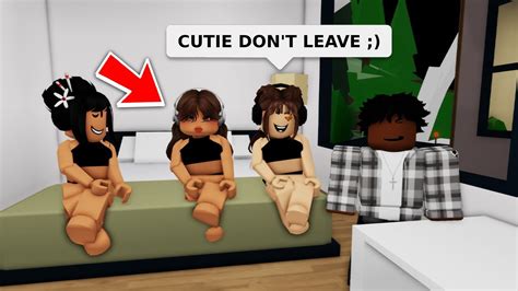 I Enter A Creepy Girls Only Sleepover Brookhaven Rp Youtube