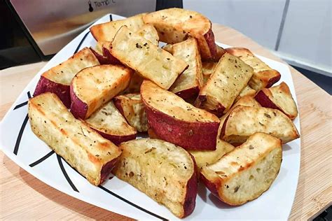 Batata doce na AirFryer crocante por fora e macia por dentro Água na