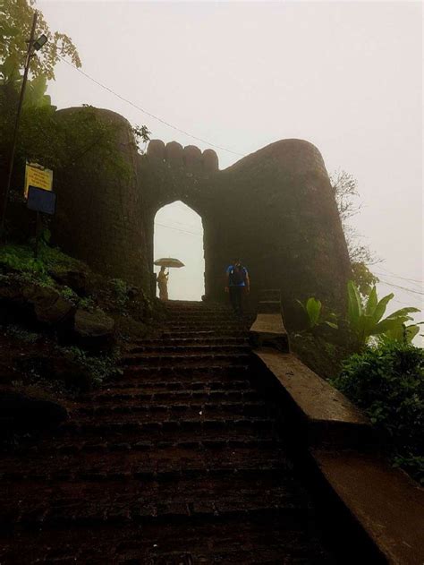 99+ most beautiful images in Sinhagad Fort, Pune, Maharashtra, India