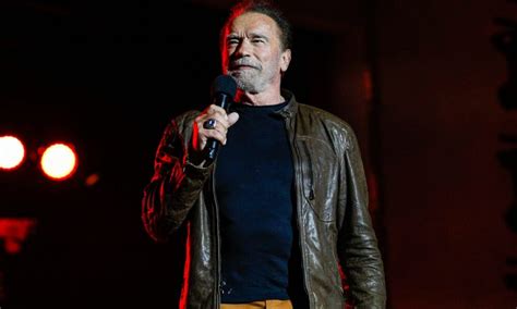 Arnold Schwarzenegger a failli mourir après une opération à cœur ouvert