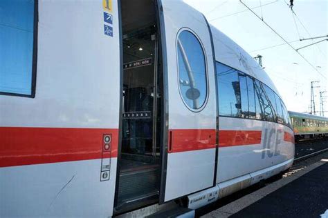 U E G ICE Trains And Passengers At Duesseldorf Main Station Duesseldorf