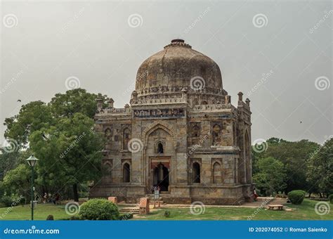 Gardens Lodi City Park In Delhi With The Tombs Of The Pashtun Dynasties