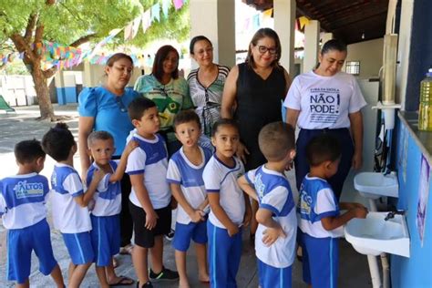 Prefeitura De Altos Lan A O Programa Lavagem Das M Os Para Estudantes