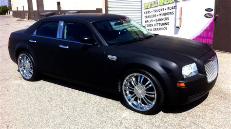 Black Chrysler 300 - Black Choices