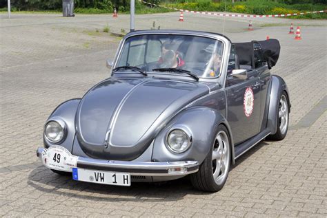 VW Käfer 1303 Cabrio beim Oldtimertreffen in Bad Münstereifel 19 05