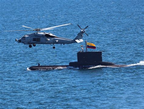 La Armada De Colombia Despliega Al Submarino Arc Pijao En Los Ee Uu