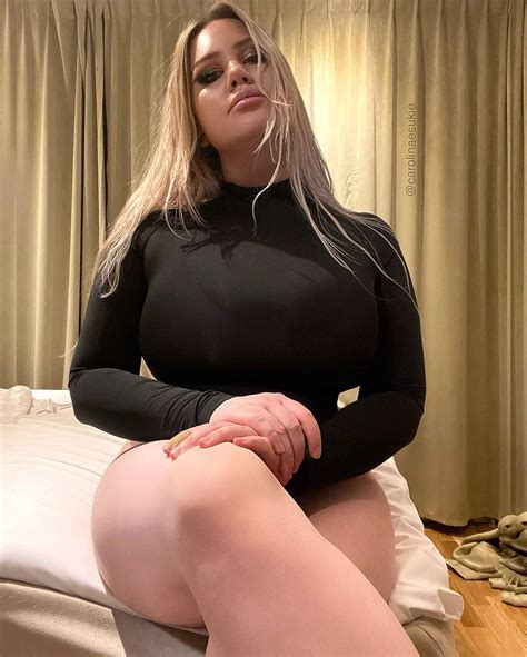 One Piece Nudes Bigtitsinbikinis NUDE PICS ORG