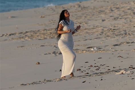 Kylie Jenner Sexy Curvy Body Hot Celebs Home