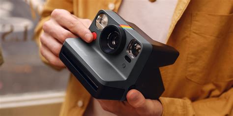 Polaroid Now packs retro vibes + an autofocus camera system - 9to5Toys